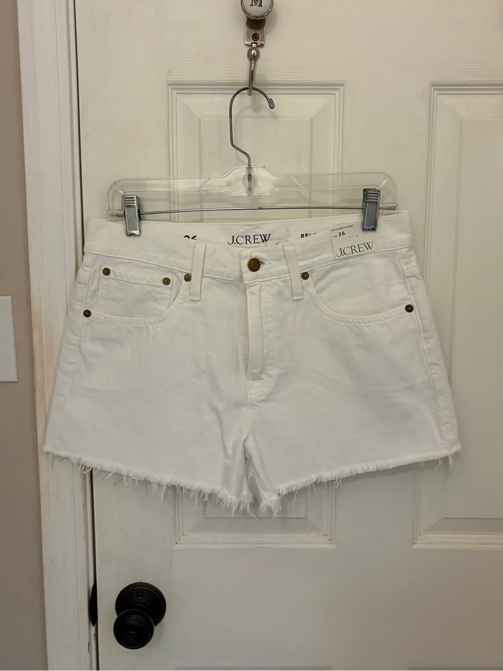 BOGO!! NWT CREW Relaxed Denim High Rise Short in White - Picture 3 of 10